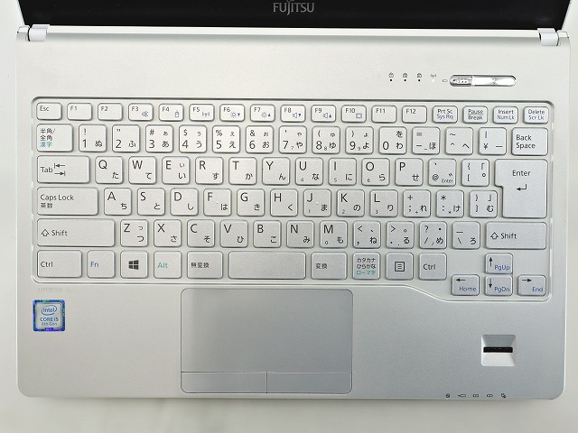 富士通 LIFEBOOK SH75/C3 FMVS75C3W